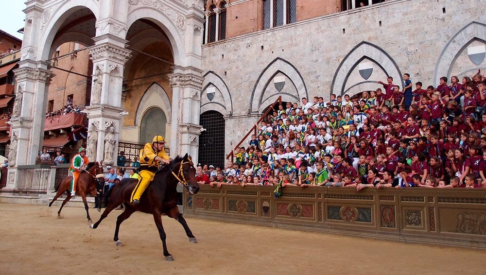 Palio di Siena jockey